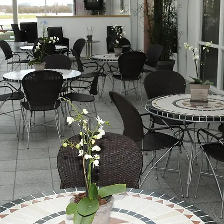 Danhostel Strand אכסניה *