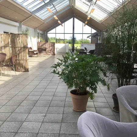 אכסניה Danhostel Strand *