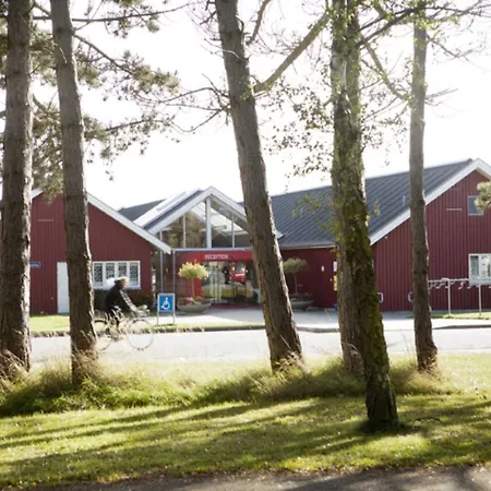 אכסניה Danhostel Strand *